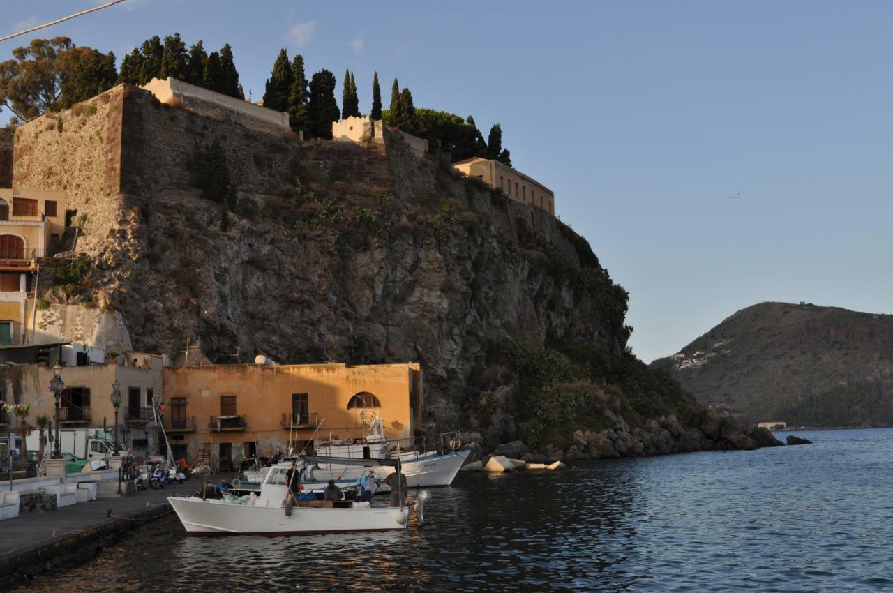 Hotel Mea - Aeolian Charme Città di Lipari Esterno foto